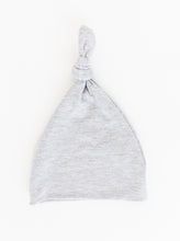 Load image into Gallery viewer, our bamboo top knot hat for babies in our heathered grey colour available in size 0-3 months